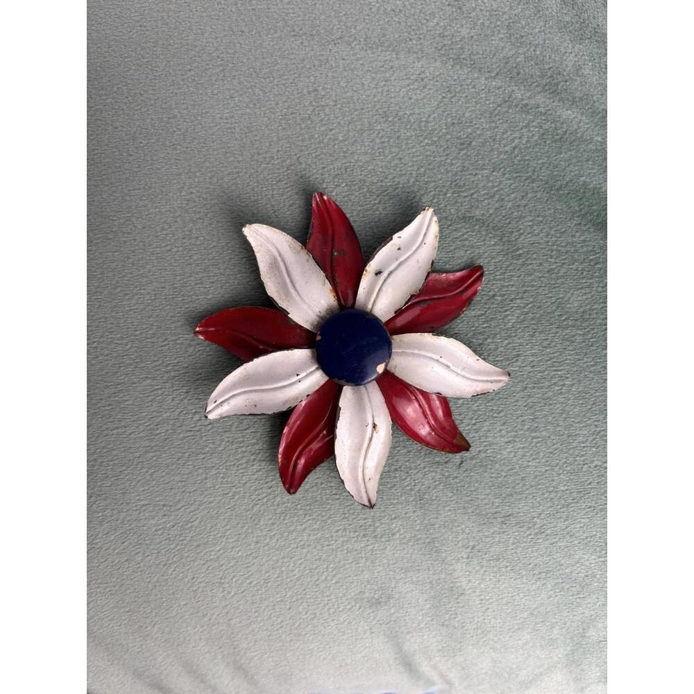 Vintage‎ 60s Enamel Flower Power Brooch Red White Blue Retro Mod Mid-Cent  0552